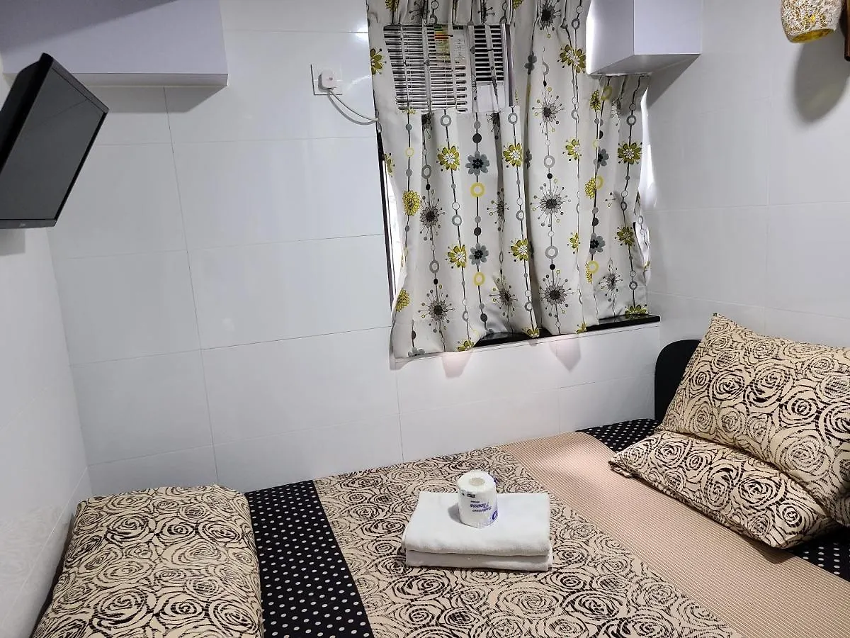 New Day Night Hostel Hong Kong 0*,  China